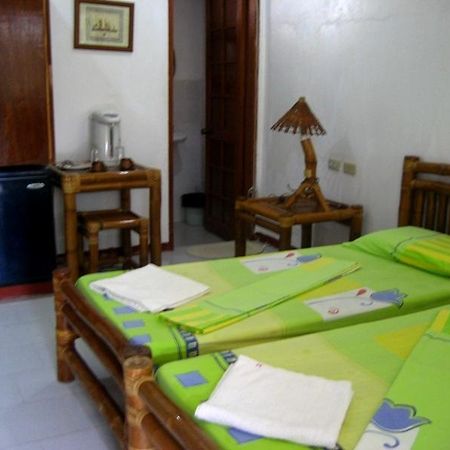 Marina Village Beach Resort Moalboal Exterior foto
